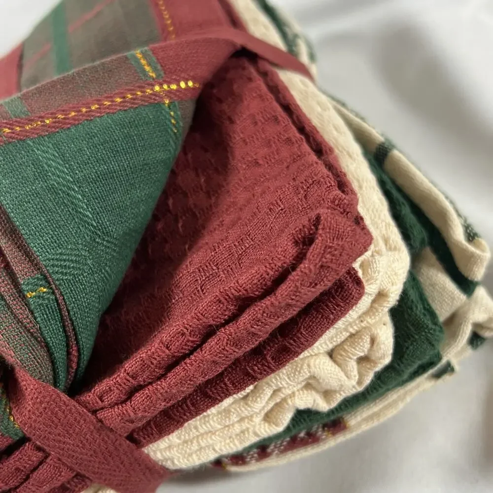 Vintage Set of 5 Cotton Dish Tea Towels Everyday or Christmas Burgundy Hunter